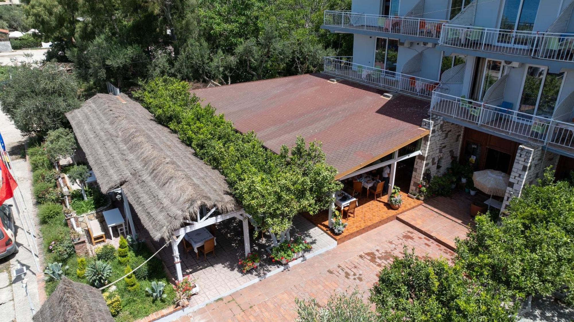 Hotel Nika ราดฮีมือ ภายนอก รูปภาพ